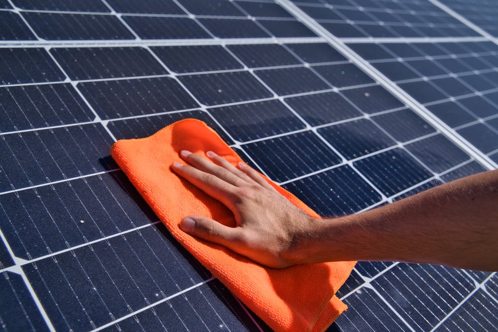 Cover image for A Complete Guide to Solar Panel Maintenance  